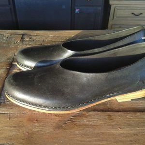 Feit Ceremonial Ballet Flat